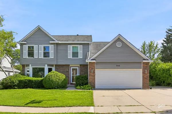 344 E Fox Hill DR, Buffalo Grove, IL 60089