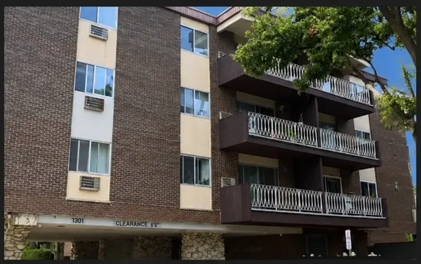 1301 S Finley RD #222, Lombard, IL 60148