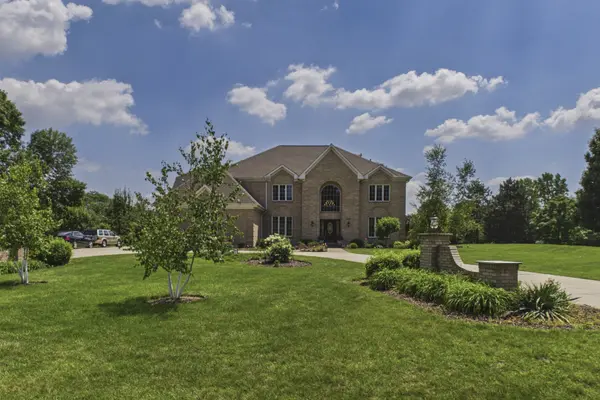 1578 Roanoke CT, Long Grove, IL 60047