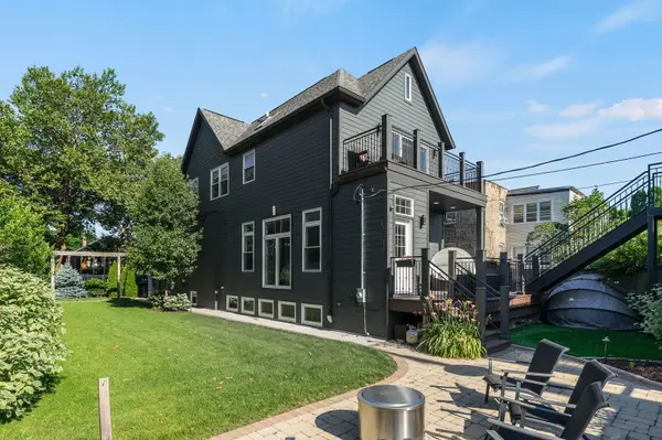 4037 N Richmond ST, Chicago, IL 60618