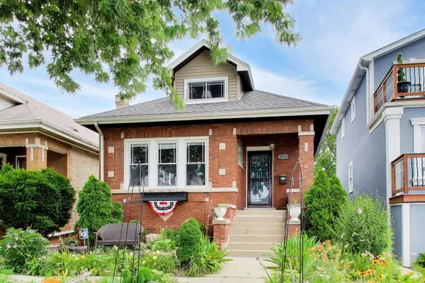 3749 N Nora AVE, Chicago, IL 60634