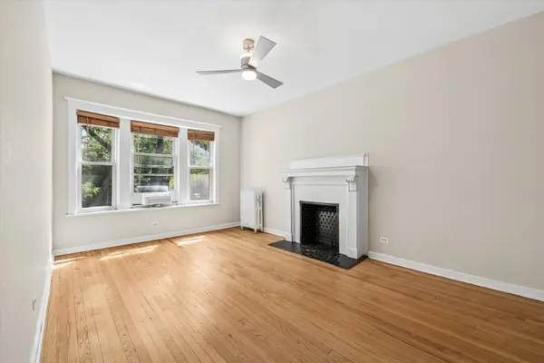 5052 S Blackstone AVE #2, Chicago, IL 60615