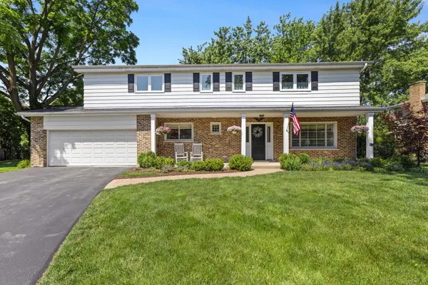 1240 Bar Harbor TER, Northbrook, IL 60062
