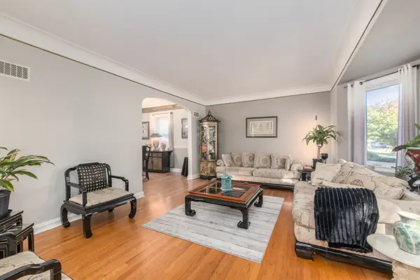 3312 N New England AVE, Chicago, IL 60634