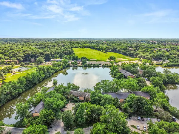 5536 E Lake DR #68-C, Lisle, IL 60532
