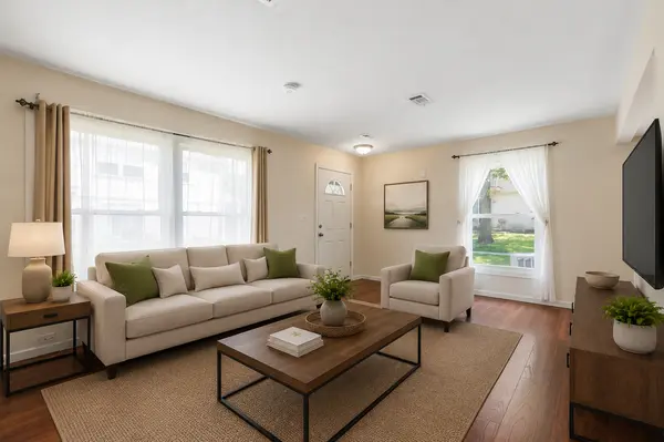 2208 Ramsey CIR, Schaumburg, IL 60194