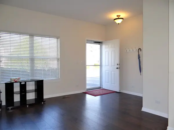 2818 Alameda CT #2818, Naperville, IL 60564