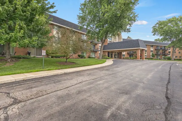 1198 Royal Glen DR #221, Glen Ellyn, IL 60137