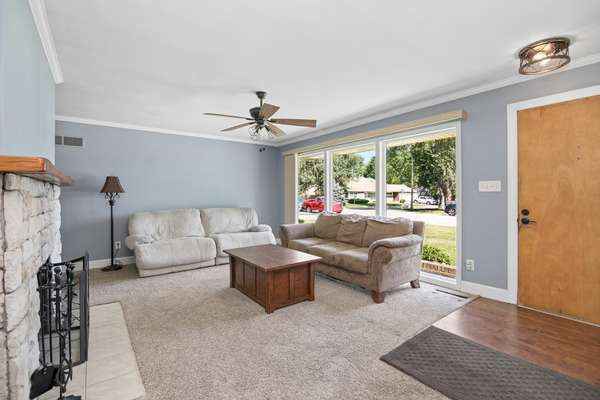 922 W Van Meter ST, Kankakee, IL 60901