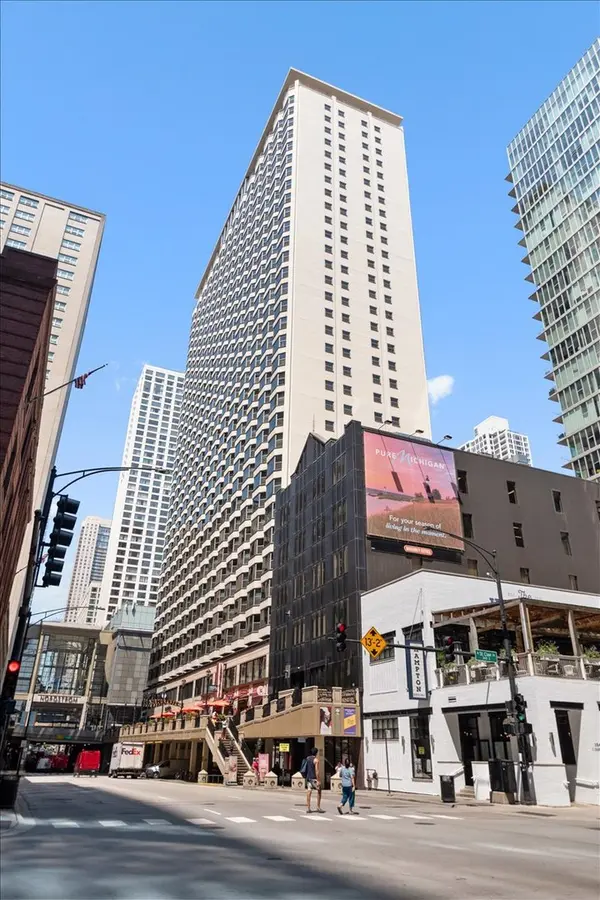 535 N Michigan AVE #3211, Chicago, IL 60611