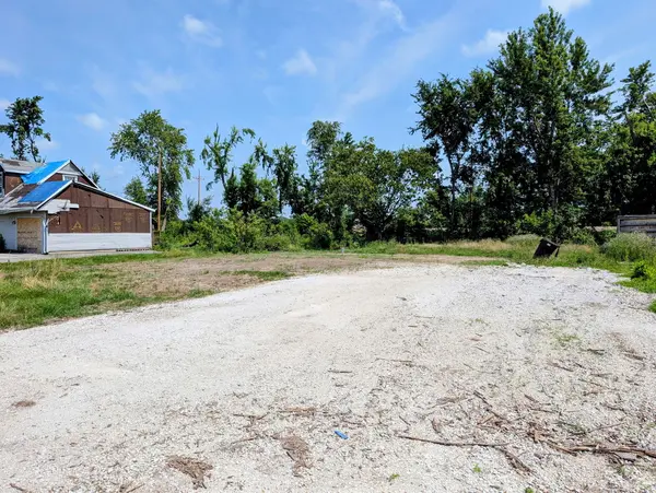 87 Strasma East DR, Kankakee, IL 60901