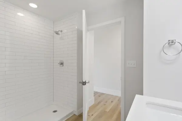 1531 W Howard AVE #209, Chicago, IL 60626