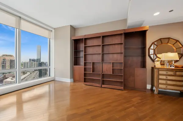 401 N Wabash AVE #37F, Chicago, IL 60611
