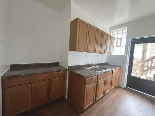 3717 W Cullom AVE #1, Chicago, IL 60618