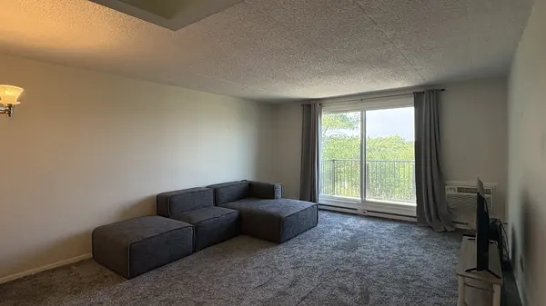 9701 N Dee RD N #6K, Niles, IL 60714
