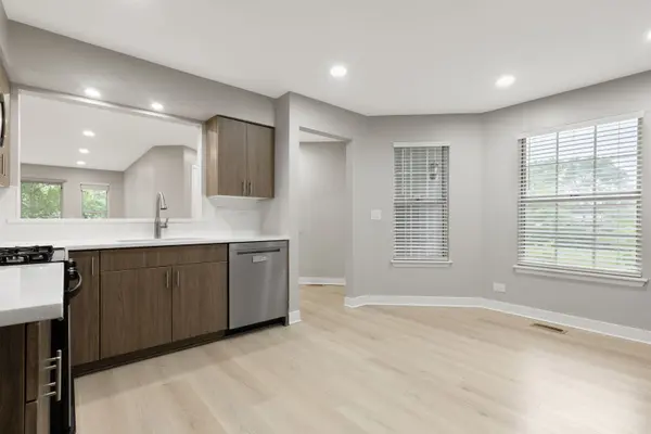Address not disclosed, Streamwood, IL 60107