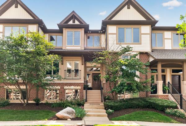 321 Brownstone DR, St. Charles, IL 60174