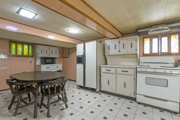 2146 N Mcvicker AVE, Chicago, IL 60639