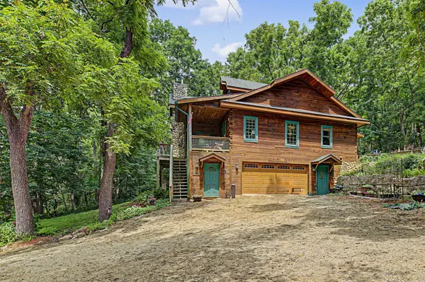 11 Heatherdowns LN, Galena, IL 61036
