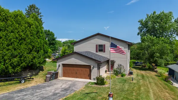 24724 74th ST, Paddock Lake, WI 53168