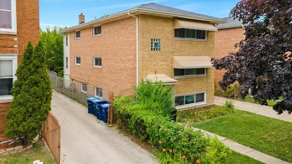 1017 S 14th AVE #1, Maywood, IL 60153
