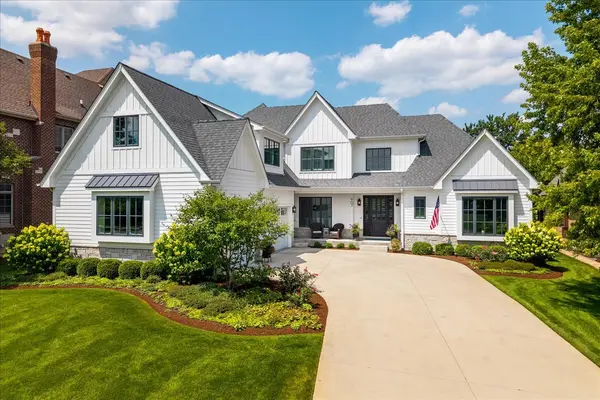 907 Jackson AVE, Naperville, IL 60540