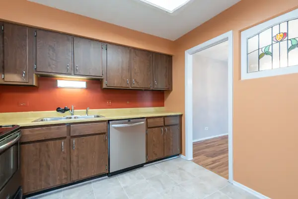 18001 Oak Park AVE #D, Tinley Park, IL 60477