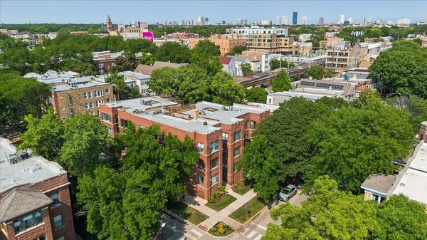 2456 W Eastwood AVE #3, Chicago, IL 60625