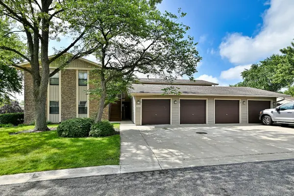 5830 Fresno CT #A, Hanover Park, IL 60133