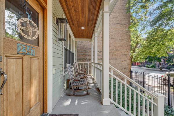 2347 N Geneva TER, Chicago, IL 60614