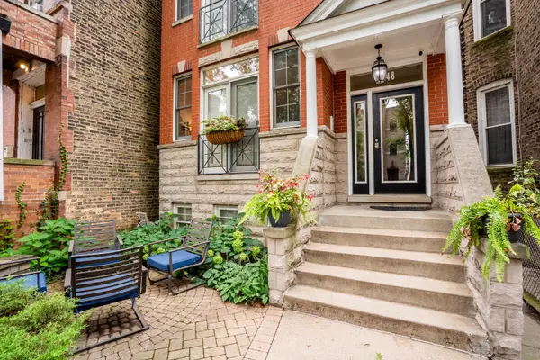 3248 N Seminary AVE #3, Chicago, IL 60657