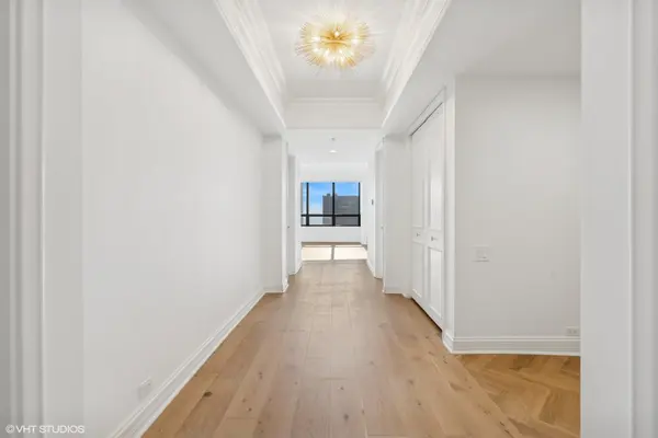 180 E Pearson ST #3807, Chicago, IL 60611