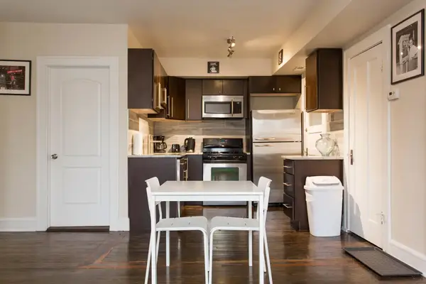 4136 W Palmer AVE #2L, Chicago, IL 60639