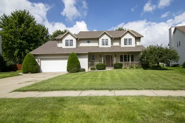 559 Hollyberry LN, Bourbonnais, IL 60914