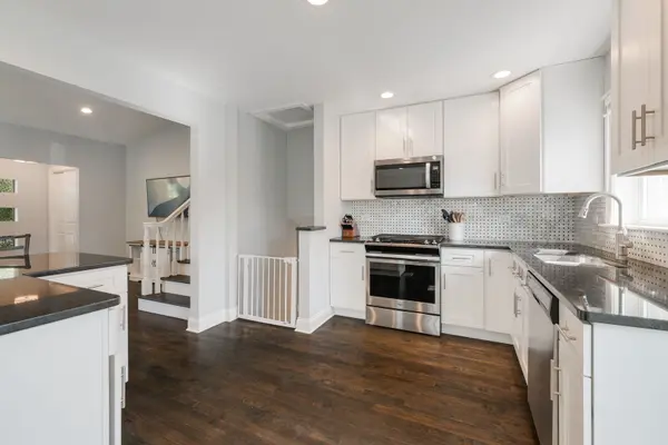 5016 W 107th ST, Oak Lawn, IL 60453