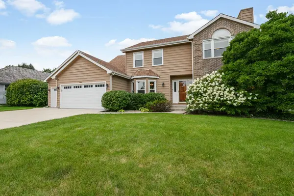 1848 Ravine DR, Gurnee, IL 60031