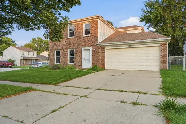 5039 Chambers DR, Hoffman Estates, IL 60010
