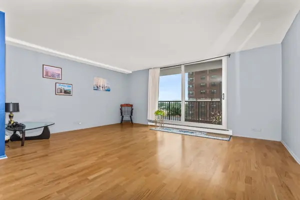 5855 N Sheridan RD #6G, Chicago, IL 60660