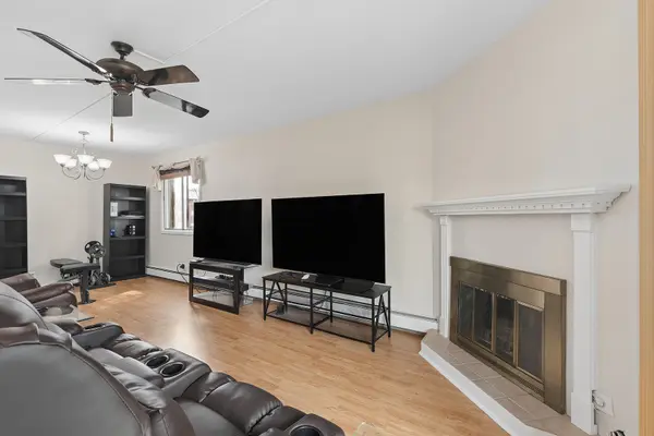 5330 Waterbury DR #1603, Crestwood, IL 60418