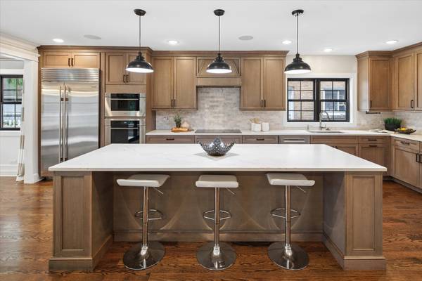 4412 W Bryn Mawr AVE, Chicago, IL 60646