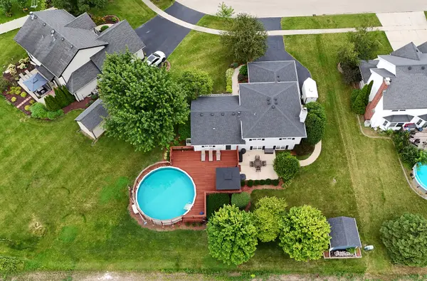 2715 Centurion LN, New Lenox, IL 60451