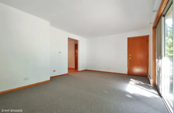 5534 W Bryn Mawr AVE #2S, Chicago, IL 60646