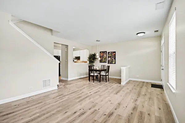 2531 Congress AVE #2531, Aurora, IL 60503