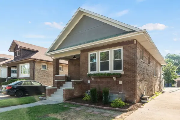 1911 S 11th AVE, Maywood, IL 60153