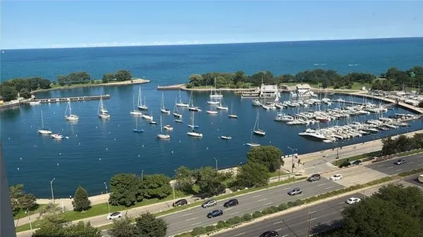 3200 N Lake Shore DR #2008, Chicago, IL 60657