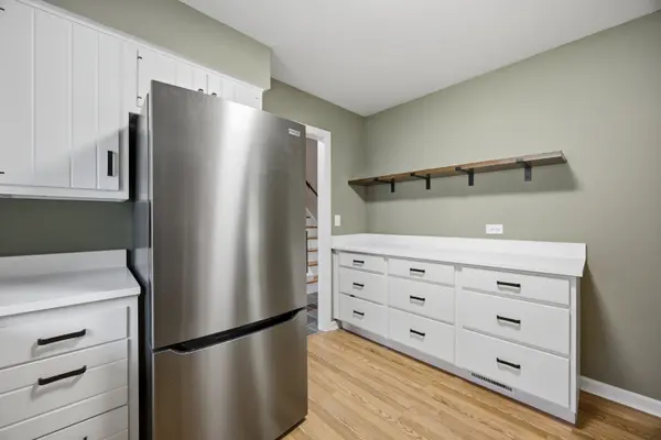1004 61st ST, Downers Grove, IL 60516
