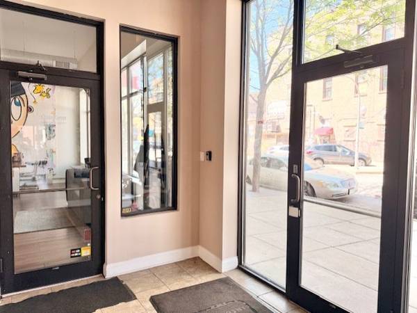 2827 W Belden AVE #1B, Chicago, IL 60647