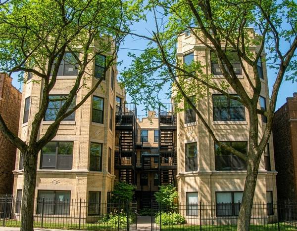 6410 N Hoyne AVE #2W, Chicago, IL 60645