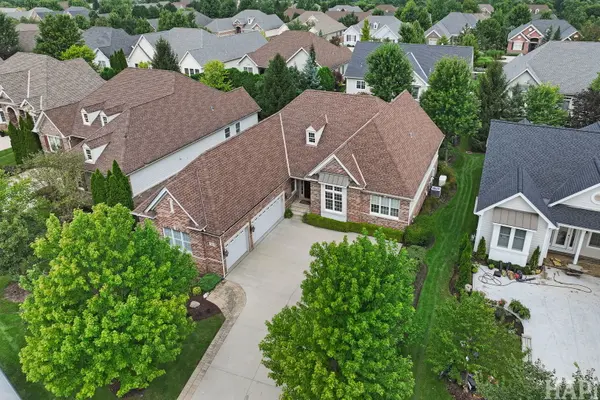 4 Chaco CT, South Barrington, IL 60010