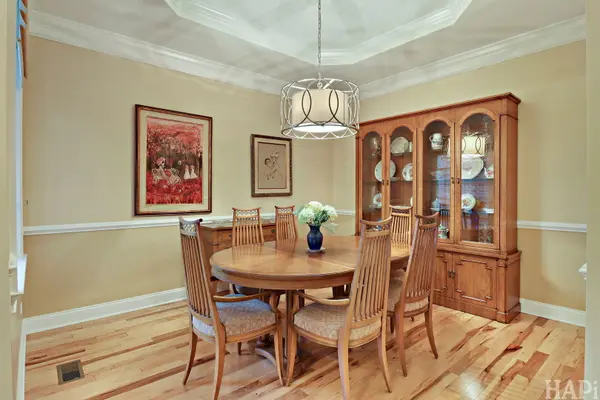4 Chaco CT, South Barrington, IL 60010